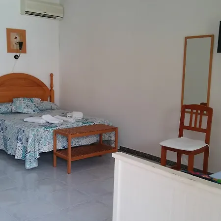 Hostal Mini Golf Los Canos De Meca Zewnętrze zdjęcie